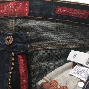 Lucky Brand Dark Wash Straight 221 Original
